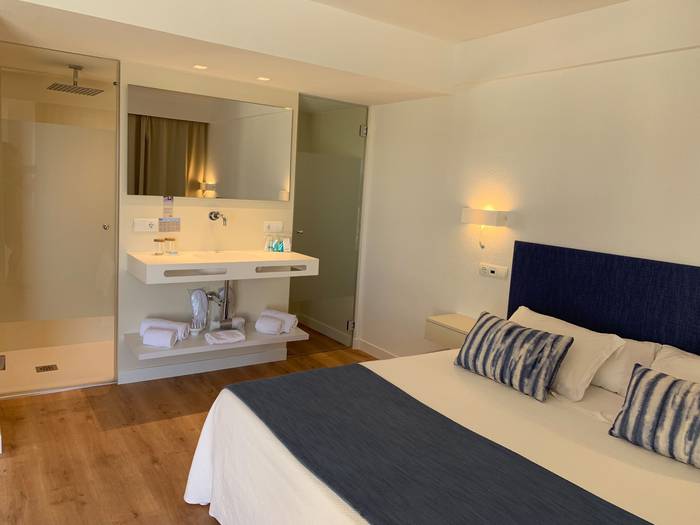 Junior suite blau punta reina resort majorque Junior suite blau punta reina resort majorque