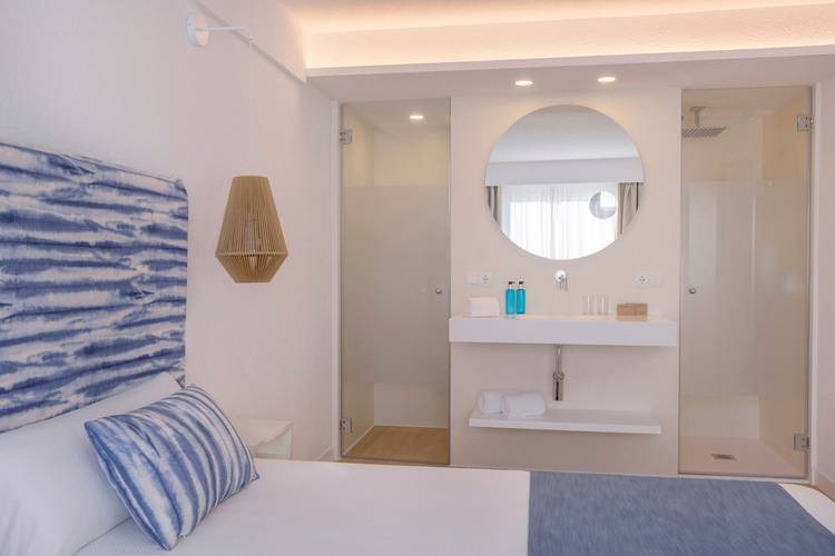 Sea front view junior suite blau punta reina Majorca Sea front view junior suite blau punta reina Majorca