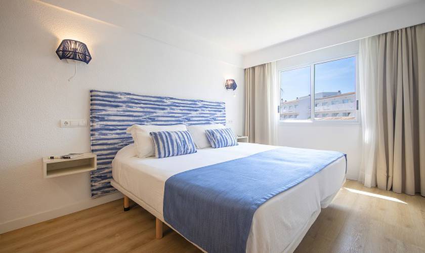 Junior suite with balcony Blau Punta Reina Majorca Junior suite with balcony Blau Punta Reina Majorca