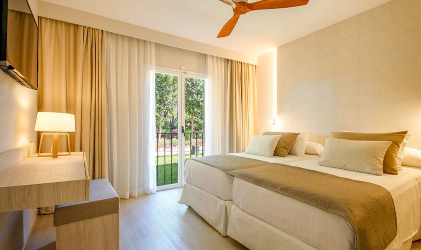 Garden suite with spa access blau colònia sant jordi Majorca Garden suite with spa access blau colònia sant jordi Majorca