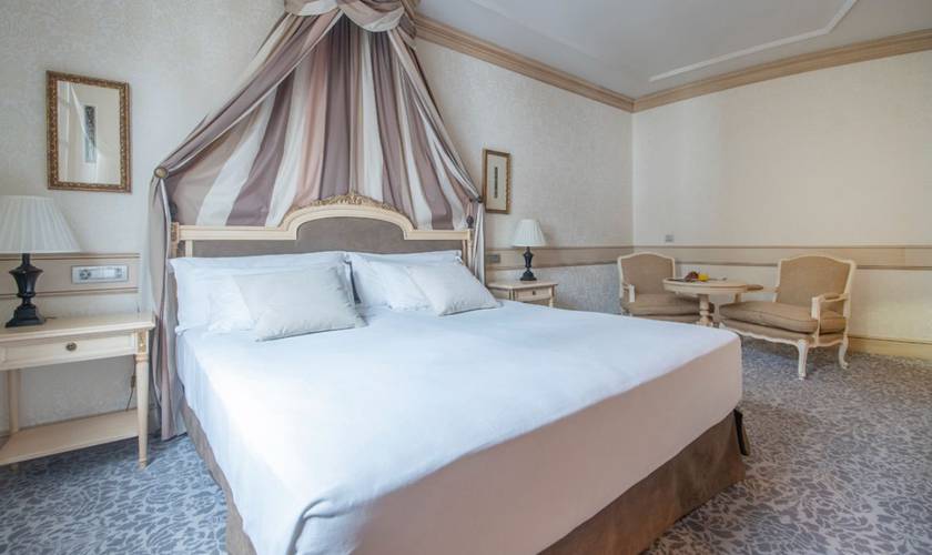 Double room Gran Hotel Las Caldas by Blau Hotels Asturias Double room Gran Hotel Las Caldas by Blau Hotels Asturias