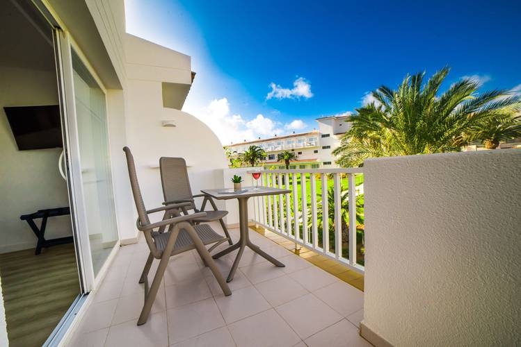 Double room deluxe blau punta reina resort majorca Double room deluxe blau punta reina resort majorca