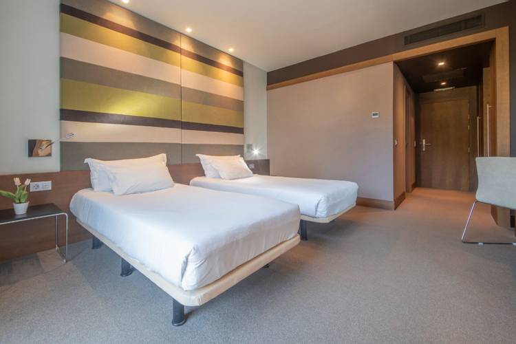 Room Las Caldas by Blau hotels Asturias