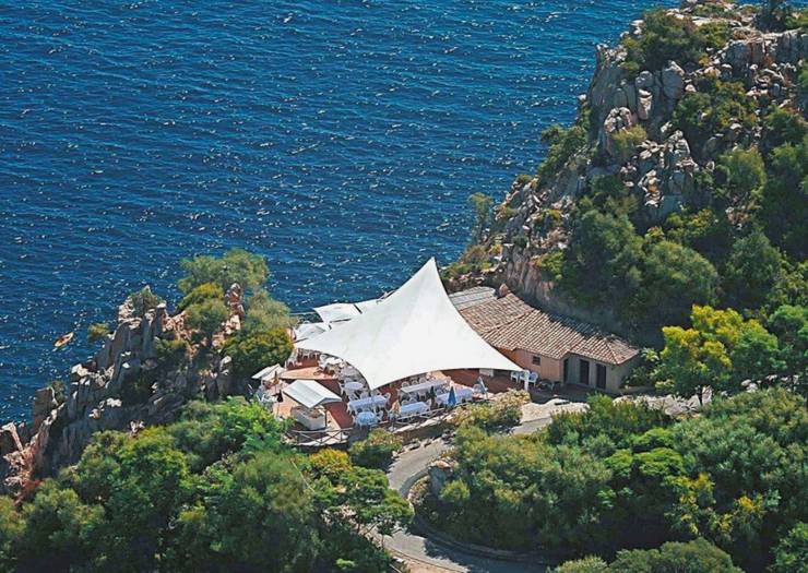 La vela restaurant Blau Cala Moresca Arbatax - Sardinien La vela restaurant Blau Cala Moresca Arbatax - Sardinien