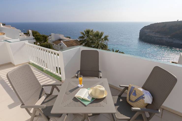 Junior suite sea view cala romántica blau punta reina junior suites majorca Junior suite sea view cala romántica blau punta reina junior suites majorca
