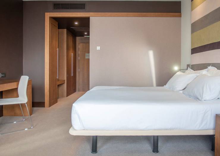 Chambre double avec porte communicante avec accès au aquaxana Las Caldas by Blau hotels Asturies
