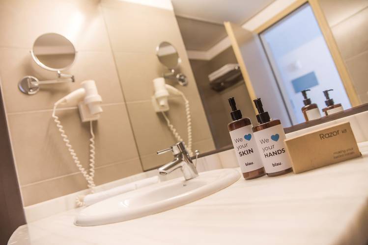 Double room with sea views blau punta reina resort majorca Double room with sea views blau punta reina resort majorca
