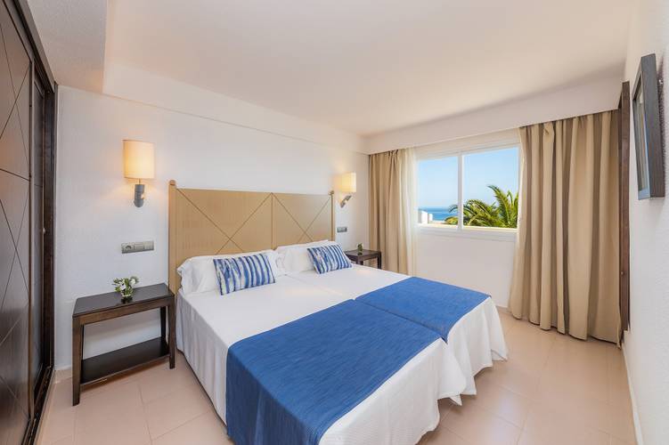 Apartment with sea views blau punta reina family resort majorca Apartment with sea views blau punta reina family resort majorca