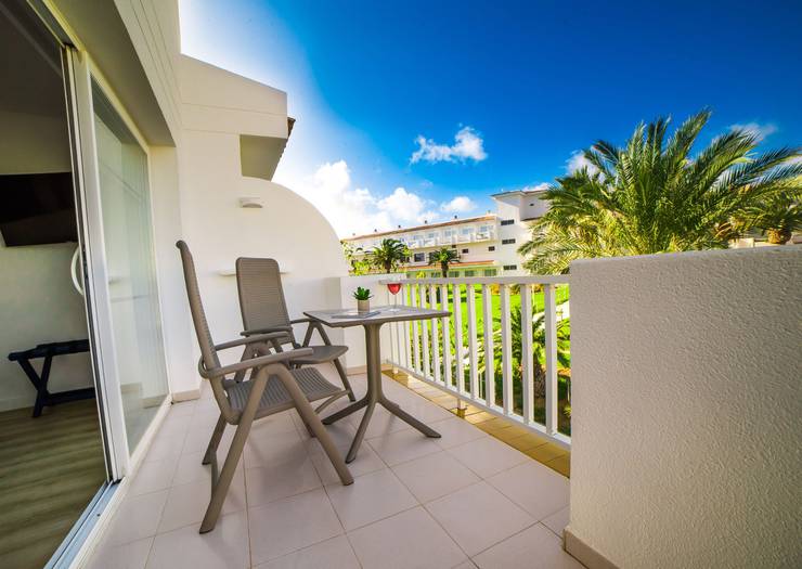 Double room superior with balcony Blau Punta Reina Majorca Double room superior with balcony Blau Punta Reina Majorca