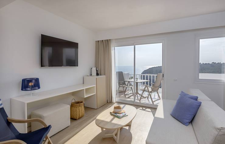 Junior suite sea view cala romántica blau punta reina junior suites majorca Junior suite sea view cala romántica blau punta reina junior suites majorca