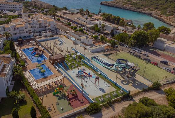 Approfitta al massimo delle tue vacanze con il nostro sconto per il primo bambino gratis Blau Punta Reina Resort Maiorca