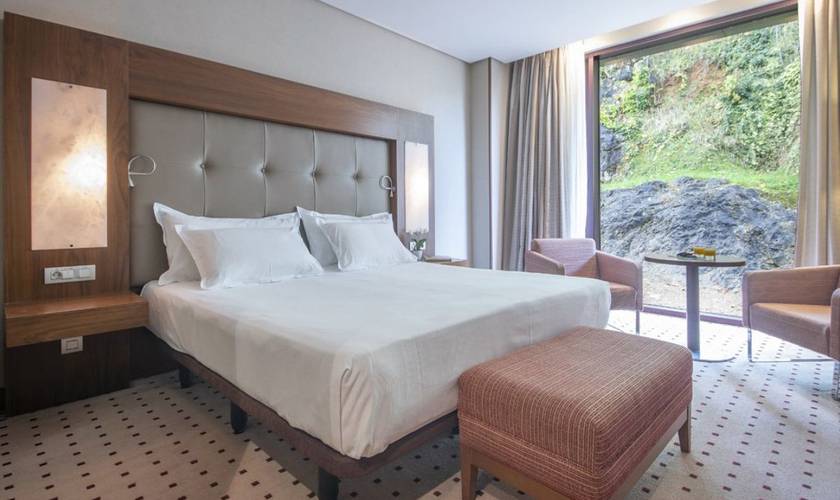 Habitación comunicante con acceso al manantial y aquaxana Gran hotel Las Caldas by Blau Hotels Asturias