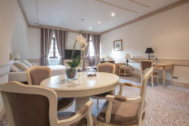 Suite with access to the spring and aquaxana Gran hotel Las Caldas by Blau Hotels Asturias Suite with access to the spring and aquaxana Gran hotel Las Caldas by Blau Hotels Asturias
