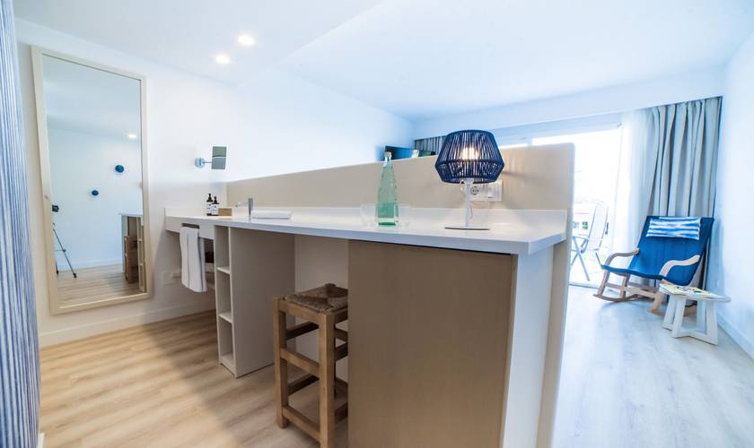 Double room superior with balcony Blau Punta Reina Majorca Double room superior with balcony Blau Punta Reina Majorca
