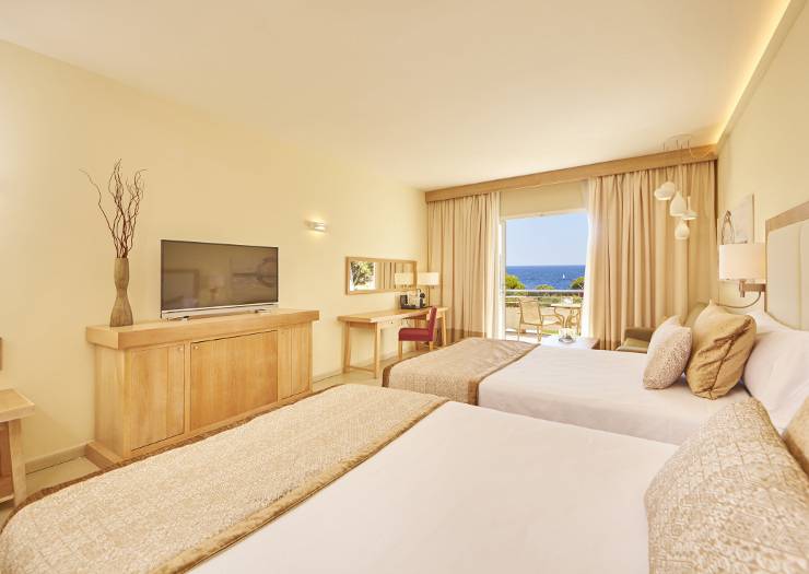 Double room sea view blau portopetro beach resort & spa majorca Double room sea view blau portopetro beach resort & spa majorca
