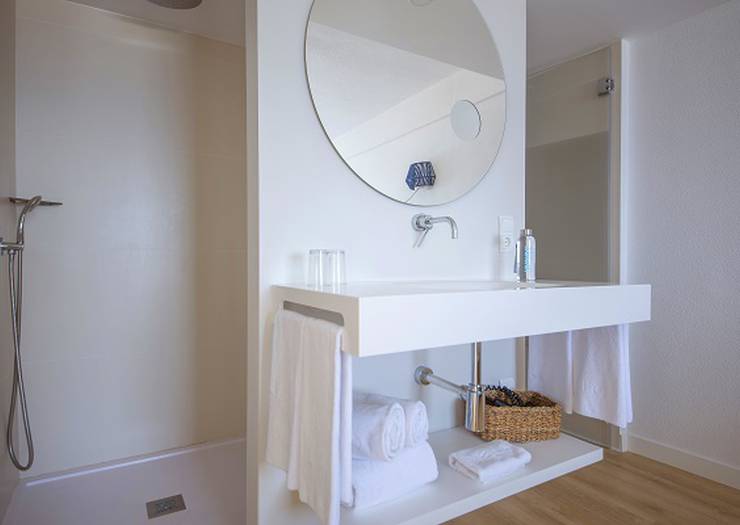 Junior suite sea view with spa access Blau Punta Reina Majorca Junior suite sea view with spa access Blau Punta Reina Majorca