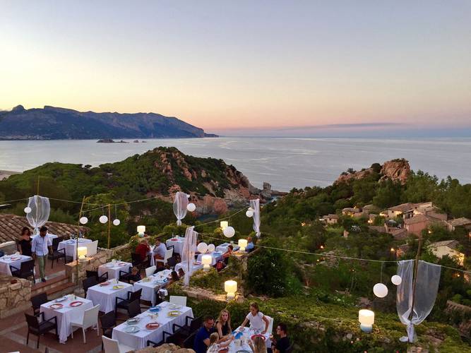 Restaurant blau monte turri Arbatax - Sardinien