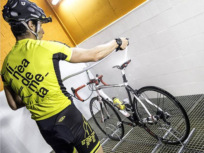 Salle de vélo avec accès au spa hôtel las caldas spa & sport asturies Salle de vélo avec accès au spa hôtel las caldas spa & sport asturies
