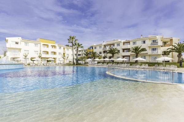 Day Pass Pass (price per person) Blau Hotels Day Pass Pass (price per person) Blau Hotels