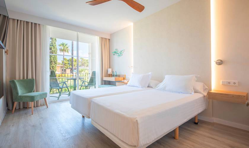 Superior double room blau colònia sant jordi Majorca Superior double room blau colònia sant jordi Majorca