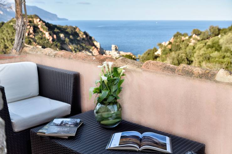 Deluxe double room with sea view sigillum cala moresca at arbatax park arbatax - sardinia Deluxe double room with sea view sigillum cala moresca at arbatax park arbatax - sardinia