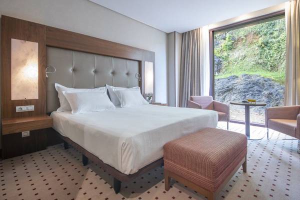Camera comunicante con accesso a Manantial e Aquaxana Gran hotel Las Caldas by Blau Hotels a Asturie