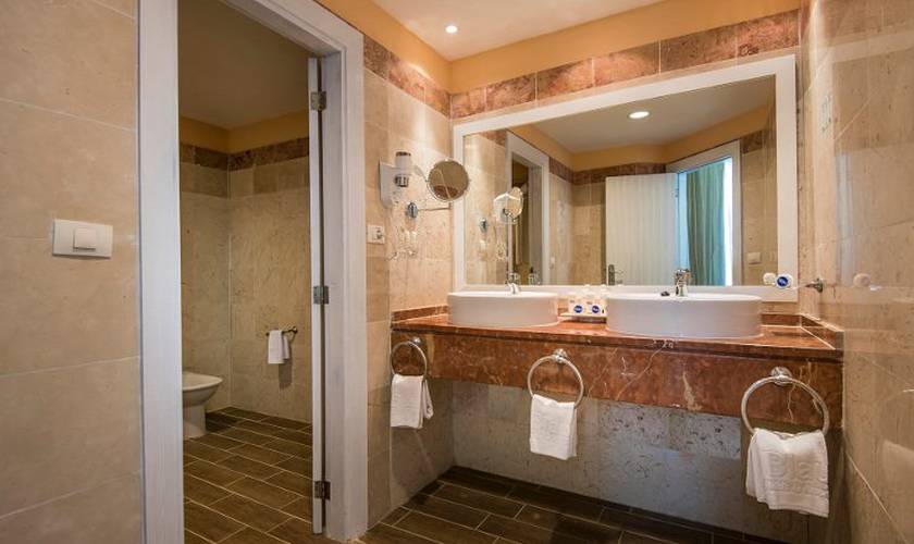 Select suite with front-facing sea views Blau Varadero Only Adults Cuba Select suite with front-facing sea views Blau Varadero Only Adults Cuba