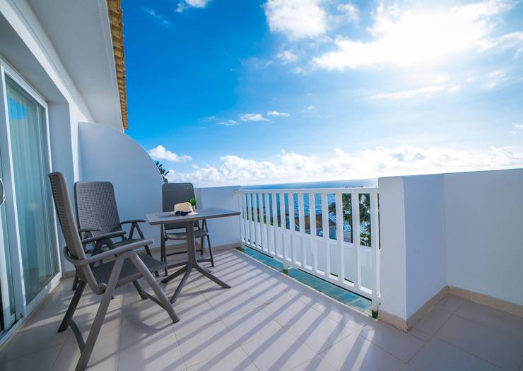 Junior suite vista mar cala romántica blau punta reina Mallorca Junior suite vista mar cala romántica blau punta reina Mallorca