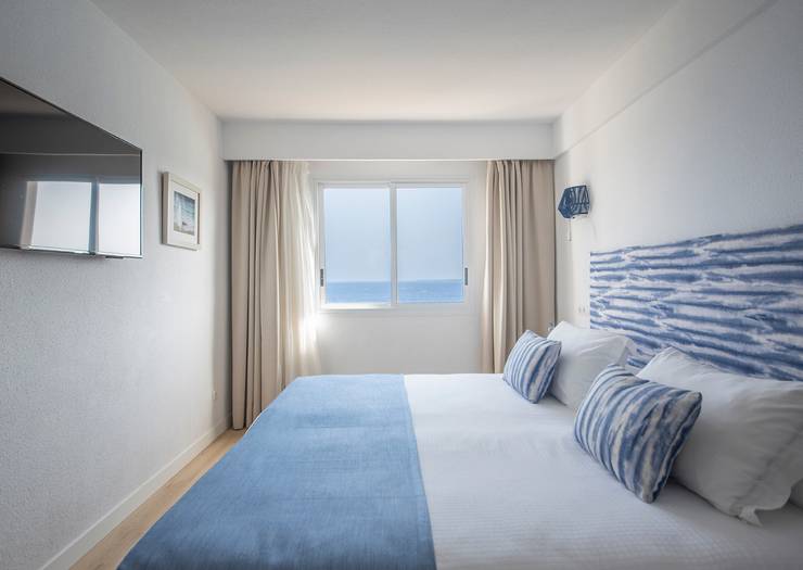 Junior suite vista mar cala romántica blau punta reina Mallorca Junior suite vista mar cala romántica blau punta reina Mallorca