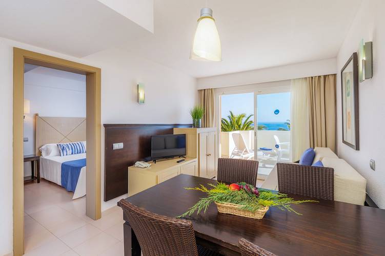 Apartment with sea views blau punta reina family resort majorca Apartment with sea views blau punta reina family resort majorca