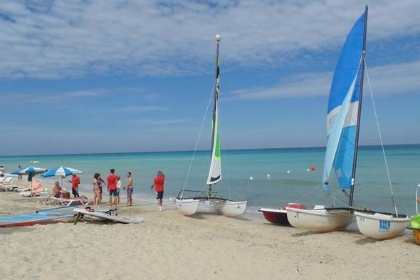 Playa de santa maría del mar blau arenal habana beach  Cuba