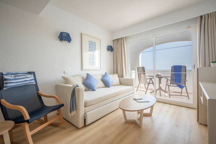 Junior suite avec vue sur la mer cala romántica blau punta reina resort majorque Junior suite avec vue sur la mer cala romántica blau punta reina resort majorque