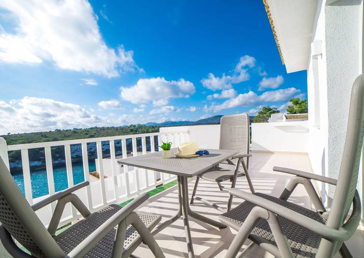 Junior suite vista mar cala romántica blau punta reina Mallorca Junior suite vista mar cala romántica blau punta reina Mallorca