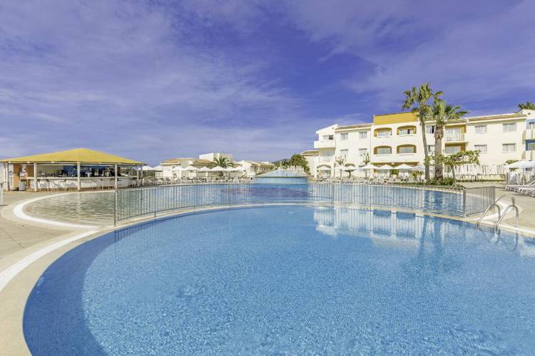 25% discount! Now more than ever Blau Hotels for Holidays 25% discount! Now more than ever Blau Hotels for Holidays