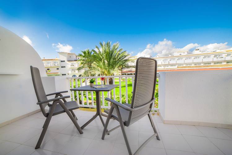 Double room deluxe blau punta reina resort majorca Double room deluxe blau punta reina resort majorca