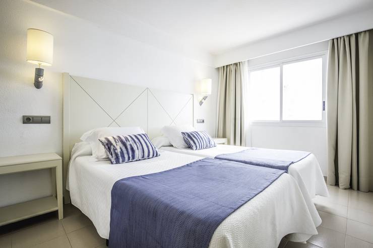 Doppelzimmer blau punta reina family resort mallorca Doppelzimmer blau punta reina family resort mallorca