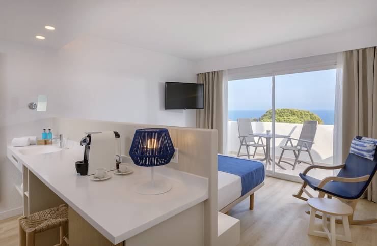 Camera doppia vista mare frontale deluxe blau punta reina Resort Maiorca