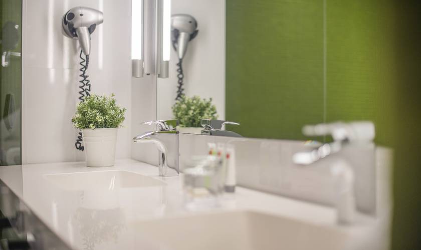 Chambre double avec porte communicante avec accès au spa hôtel las caldas spa & sport asturies Chambre double avec porte communicante avec accès au spa hôtel las caldas spa & sport asturies