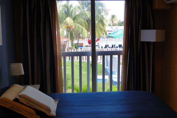 Chambre double avec vue sur la piscine blau arenal habana beach  Cuba