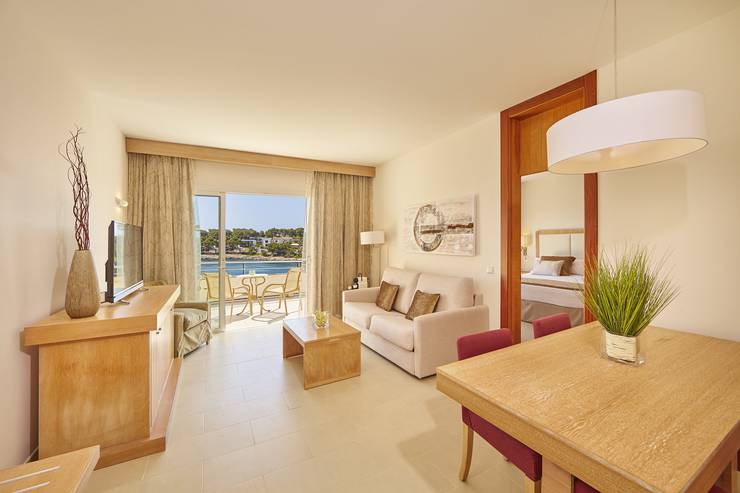 Sea view suite blau portopetro beach resort & spa majorca Sea view suite blau portopetro beach resort & spa majorca