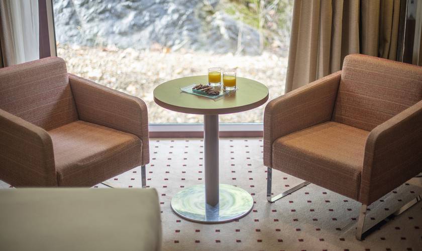 Doppelzimmer mit verbindungstür mit zugang zum spa gran hotel las caldas wellness clinic asturien Doppelzimmer mit verbindungstür mit zugang zum spa gran hotel las caldas wellness clinic asturien