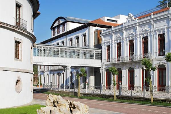 Parcheggio coperto Gran hotel Las Caldas by Blau Hotels Asturie