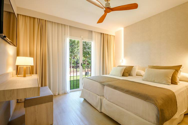 Garden suite blau colonia sant jordi resort & spa majorca Garden suite blau colonia sant jordi resort & spa majorca