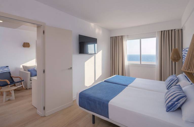 Sea front view junior suite blau punta reina Majorca Sea front view junior suite blau punta reina Majorca