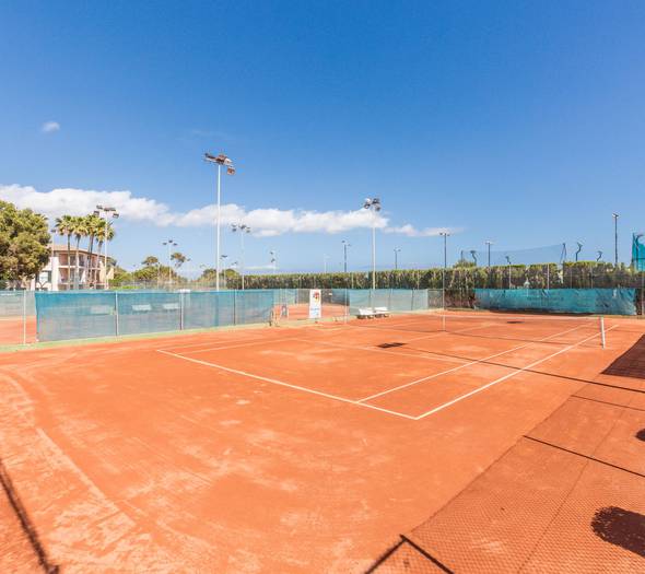 Campi da tennis (€) Hotel blau colònia sant jordi Maiorca