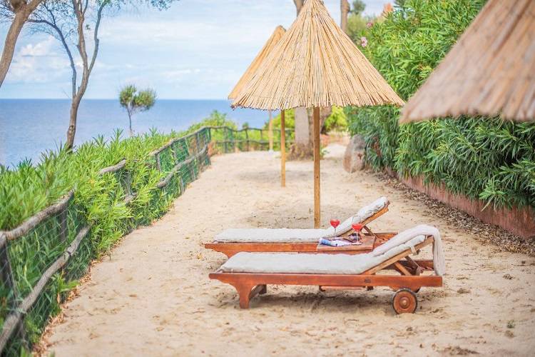 Hasta un 15% de descuento + 5% extra si eres blau.Amigo blau hotels Hasta un 15% de descuento + 5% extra si eres blau.Amigo blau hotels