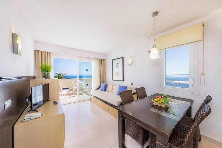 Apartment with sea views blau punta reina family resort majorca Apartment with sea views blau punta reina family resort majorca