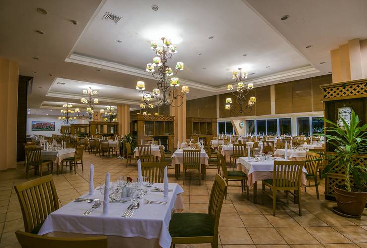 Flamboyan buffet restaurant blau varadero hotel cuba Flamboyan buffet restaurant blau varadero hotel cuba