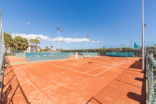 Terrain de tennis (€) Blau Colonia Sant Jordi Majorque Terrain de tennis (€) Blau Colonia Sant Jordi Majorque