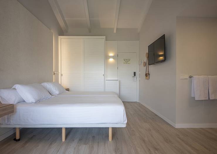 Doppelzimmer blau colònia sant jordi Mallorca Doppelzimmer blau colònia sant jordi Mallorca